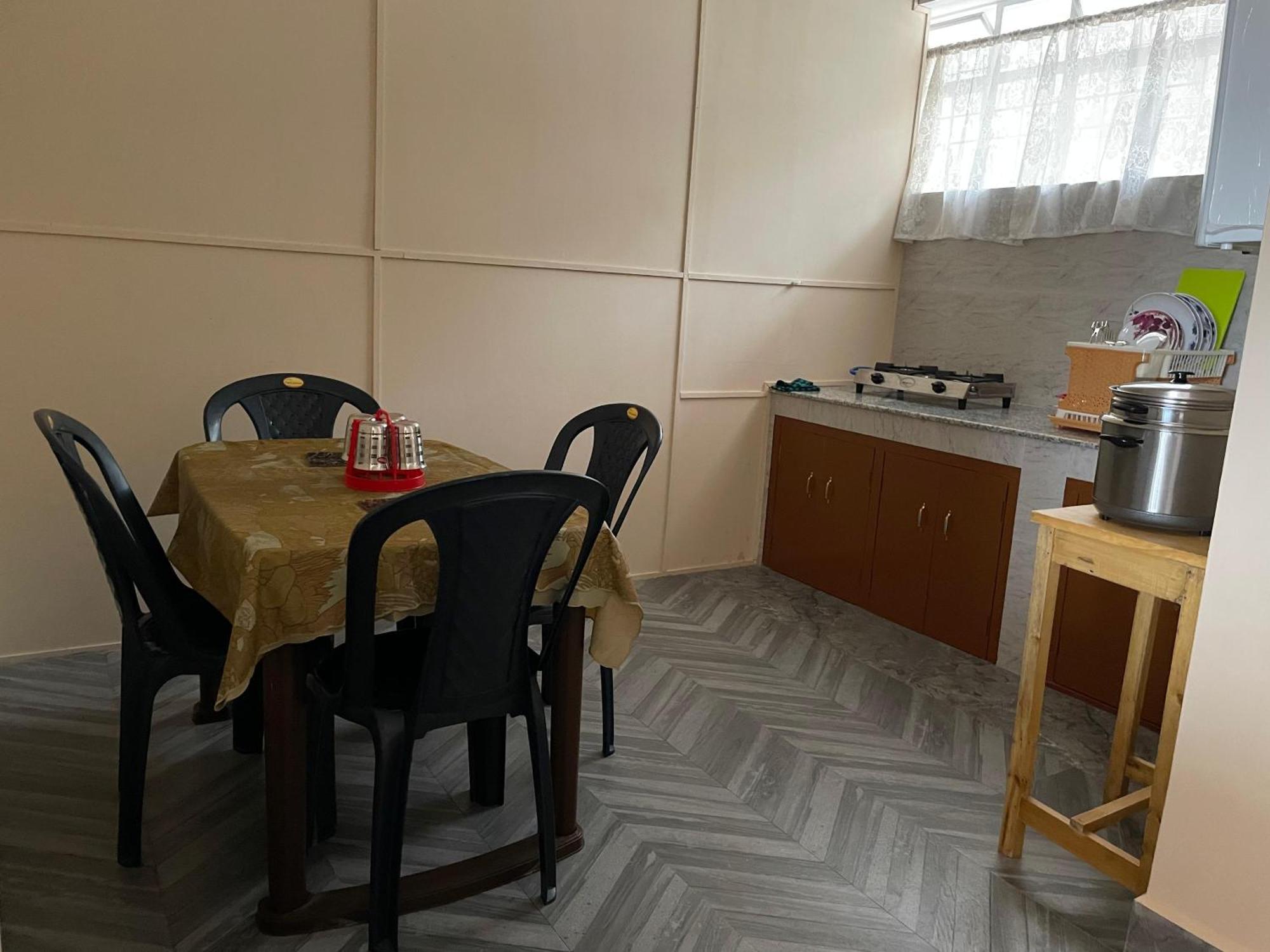 Homestay Keeon Private Front *